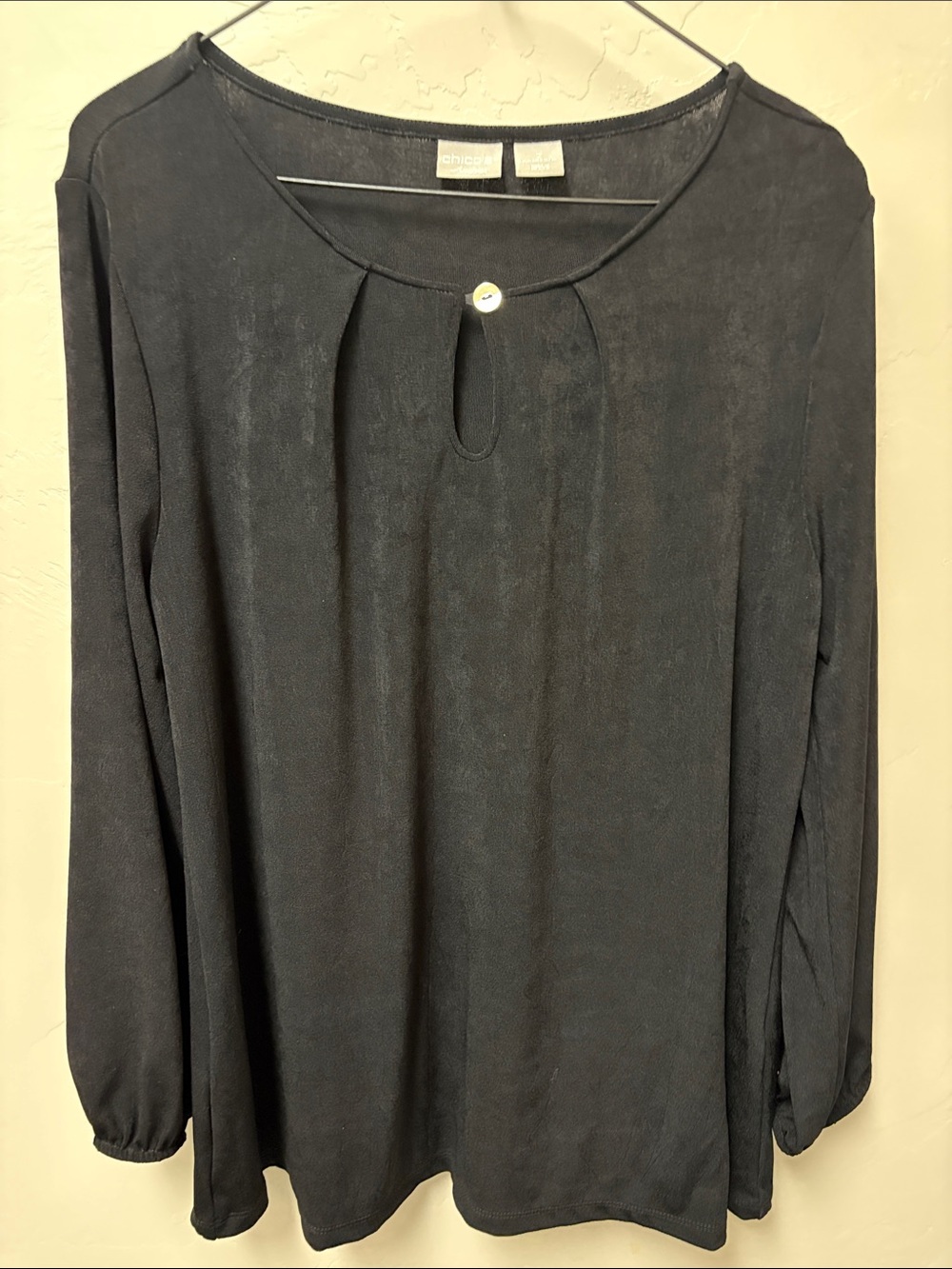 Chicos travelers black top large